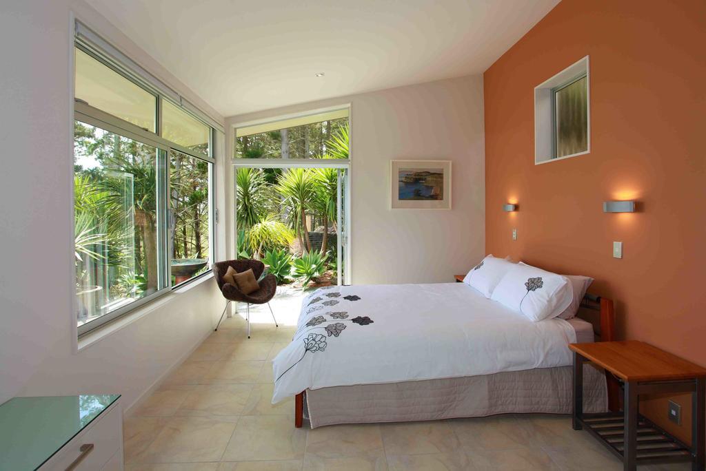 Nikau Apartments Waiheke Island Onetangi Екстер'єр фото